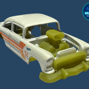 Chasis rebajado e interior con motor Gasser 55 Hot Wheels