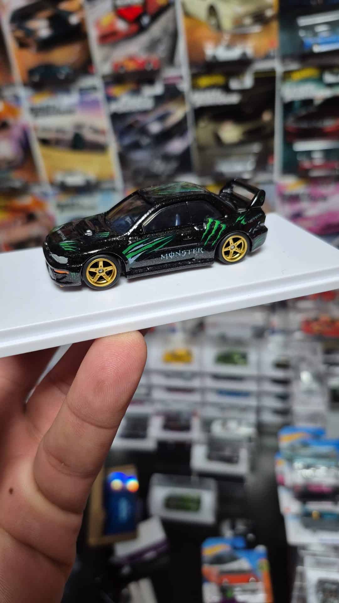 Decals "ENERGY DRINK" en Tinta Blanca: El Estilo Rally Extremo para tu Subaru Impreza 22B - Imagen 2