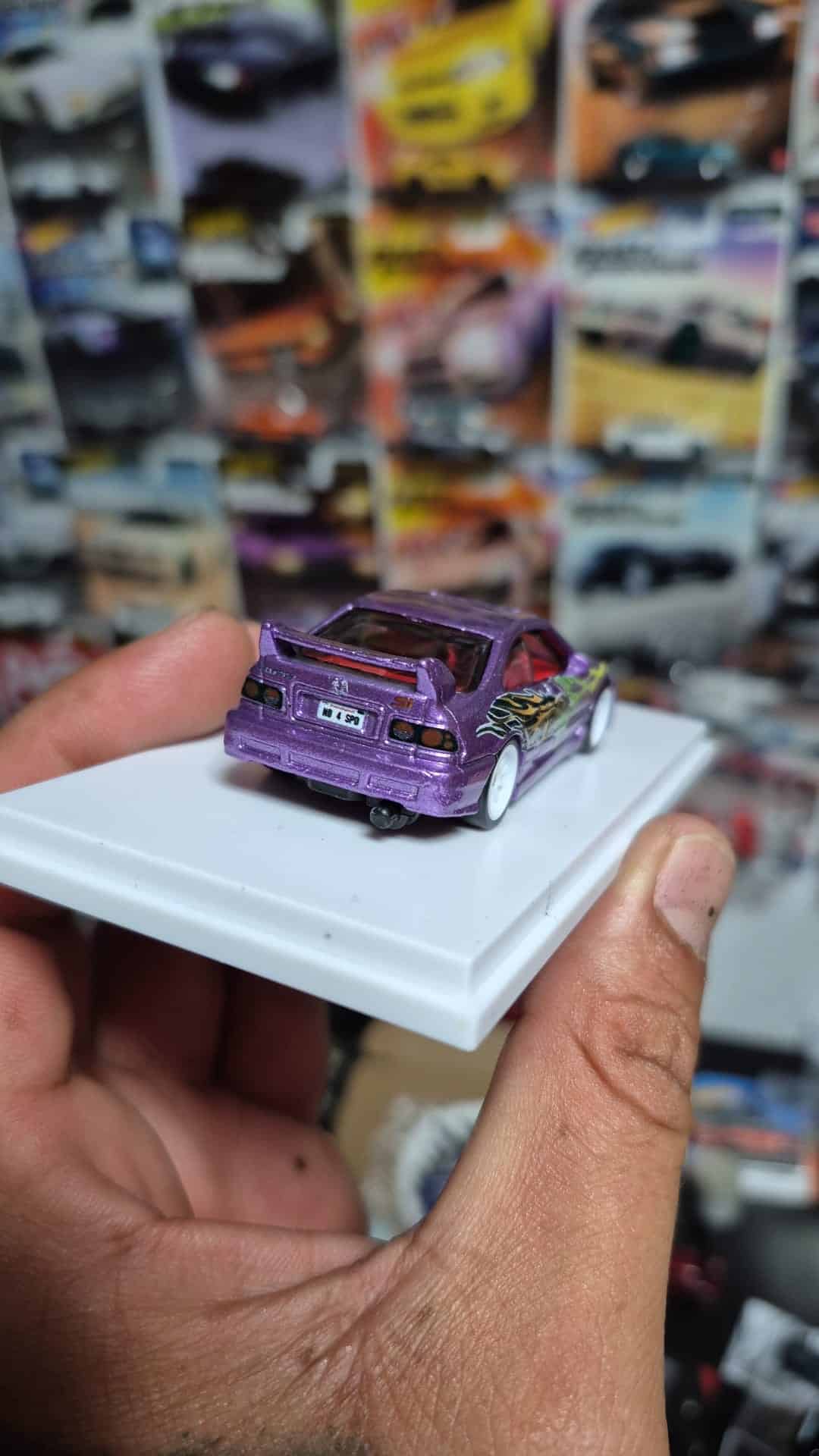 Decals "UNDER-GROUND" en Tinta Blanca: La Estética Oscura para tu Honda Civic Si Hot Wheels - Imagen 4
