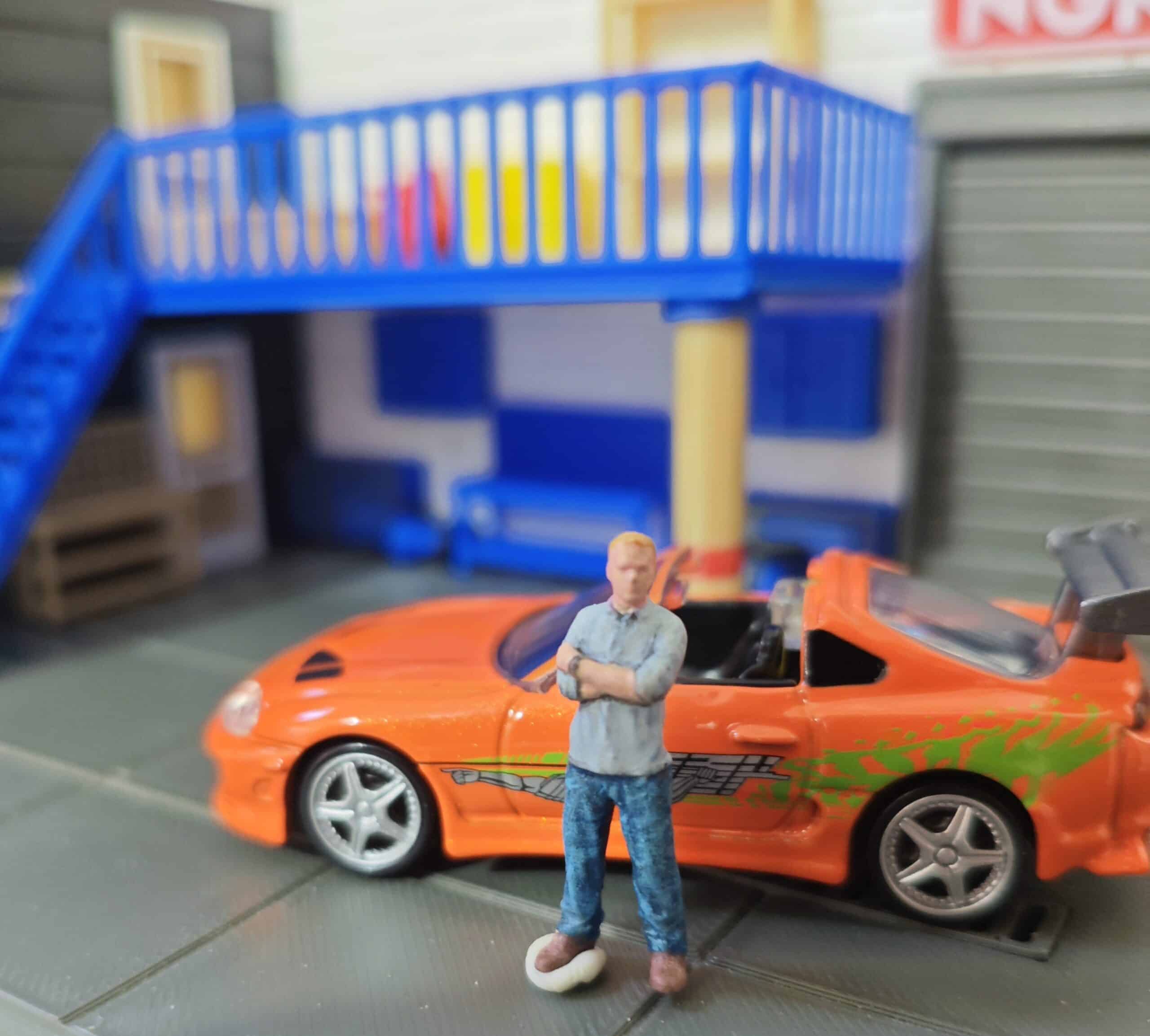 ¡Leyenda de la Velocidad! Figura de Resina 1/64: Bryan – Pintada a Mano (Hot Wheels, Matchbox, Mini GT...)