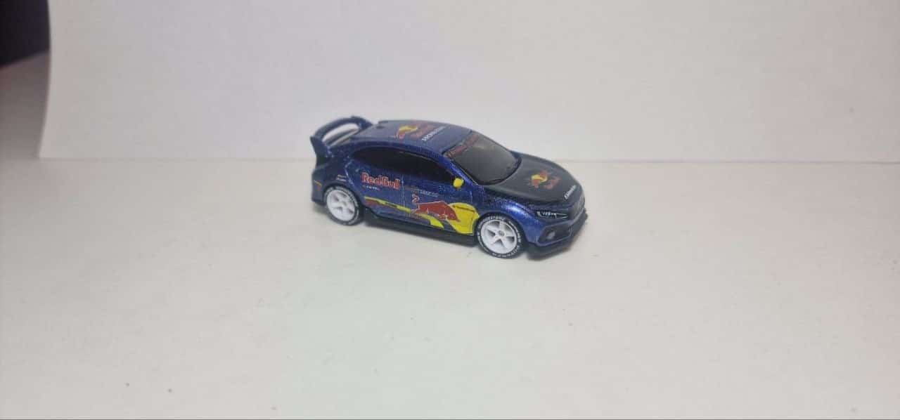 Calcas "Toro Energy Drink" con Tinta Blanca Real: Honda Civic Type R 2018 (Hot Wheels 1:64) - Imagen 2