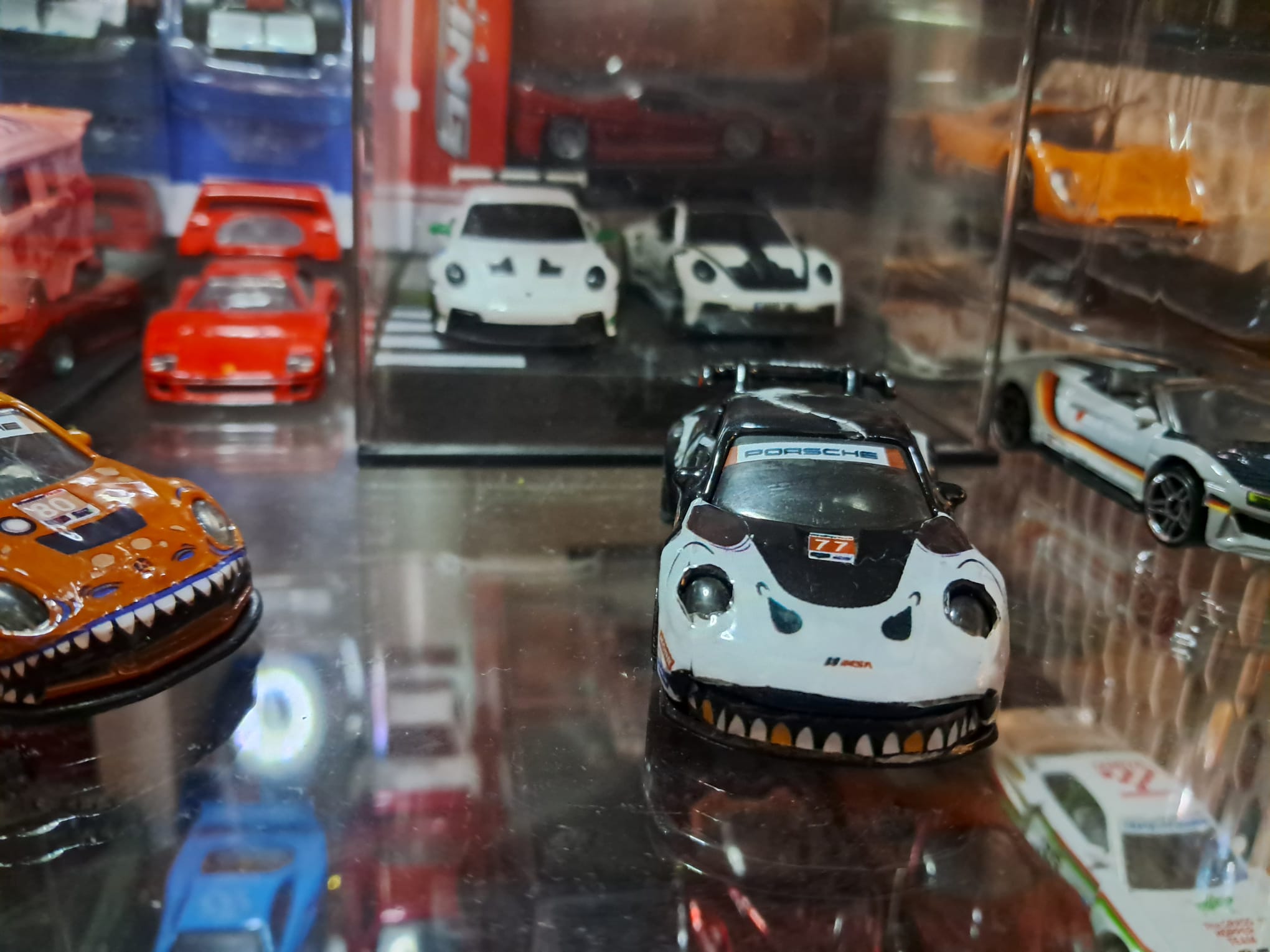 Decals Skeleton Tinta Blanca para Porsche 911 GT3 Hot Wheels (Escala 1:64) - Imagen 4